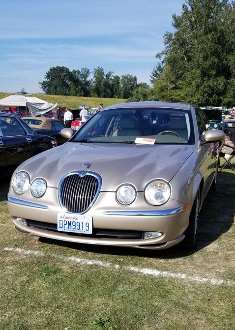 2003 S Type belonging to Sharon & Brian Case.  It won 2nd place People's Choice in its class.  And it won first place in Champion Class in the Concours.