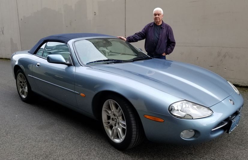 Walt Crush and his 2003 XK8 convertible in Zircon Blue.  This was the first time meeting him, so I had to get a pic of him and his car!